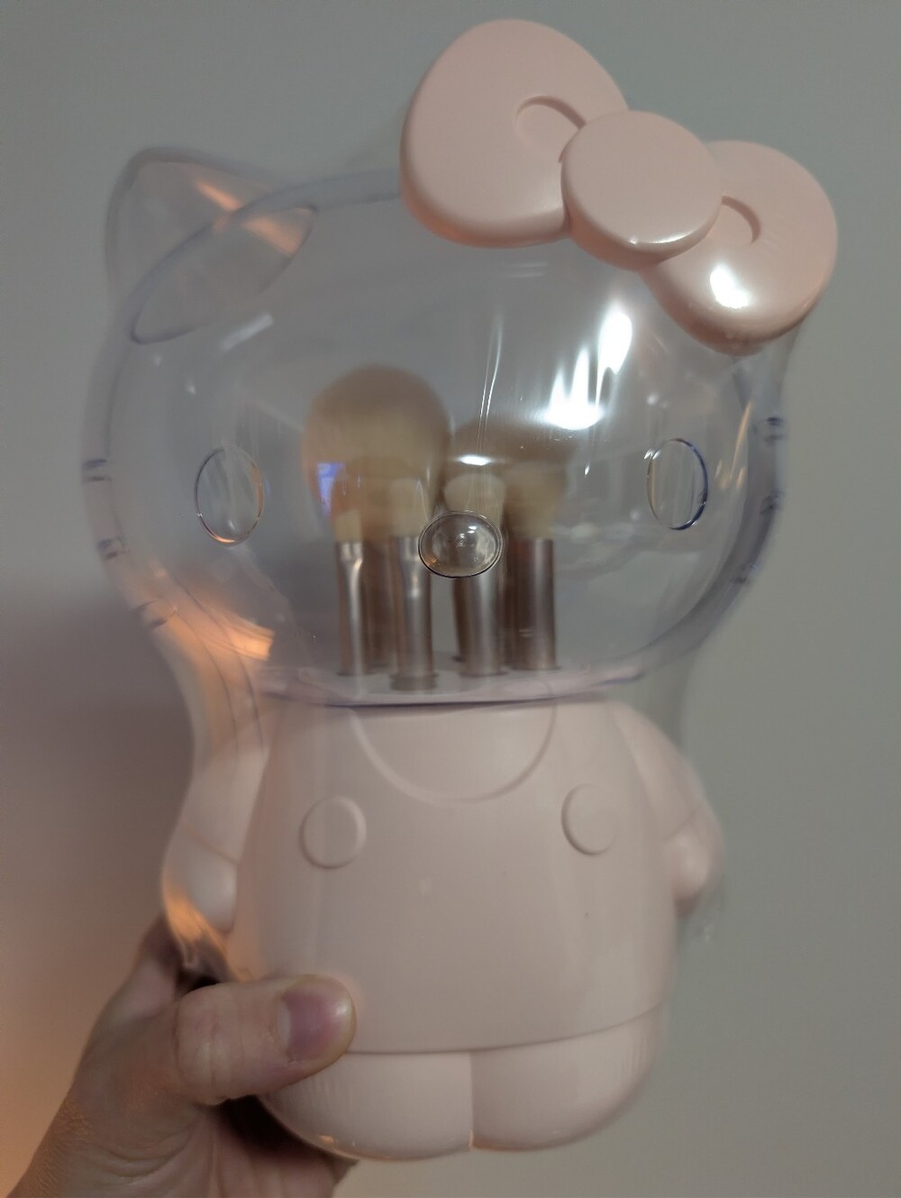 Impression Vanity Hello Kitty Makeup Brush Set